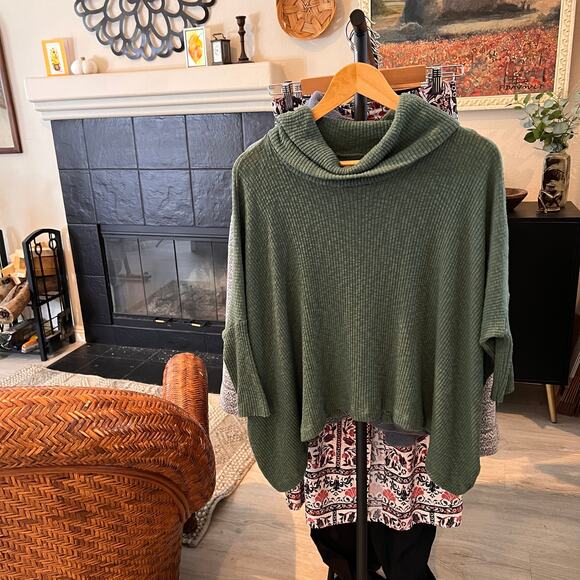 FP Beach Free People Top Womens SZ XS Green World Traveler Cowl Neck Split Back - Picture 14 of 14